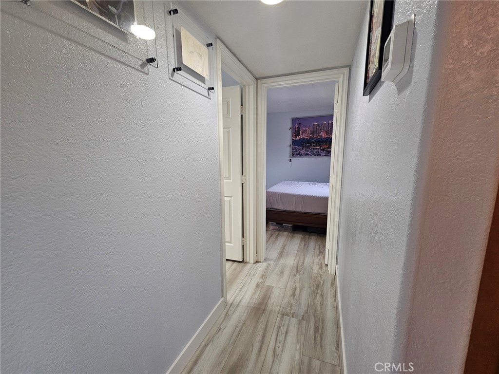 https://media.crmls.org/medias/53a28790-4627-480f-945d-7d1fa03b1760.jpg?preset=X-Large
