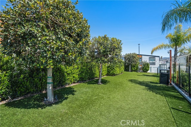 Detail Gallery Image 27 of 36 For 8250 Lankershim Blvd #36,  North Hollywood,  CA 91605 - 2 Beds | 2 Baths