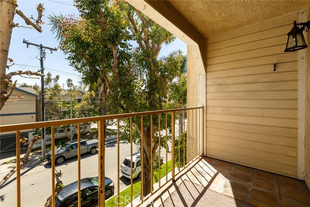 Detail Gallery Image 10 of 26 For 1100 Newport Ave #307,  Long Beach,  CA 90804 - 2 Beds | 2 Baths