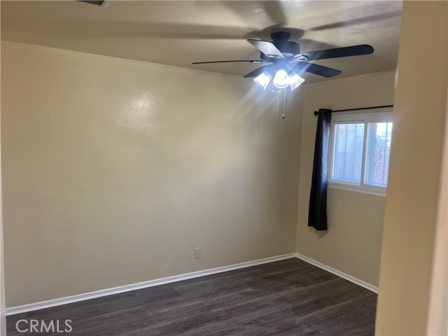 Detail Gallery Image 6 of 9 For 10427 Van Ness Ave #1,  Inglewood,  CA 90303 - 2 Beds | 1 Baths