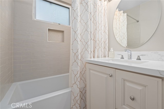 53a409de E855 4dc1 Bf45 1b35056aa583