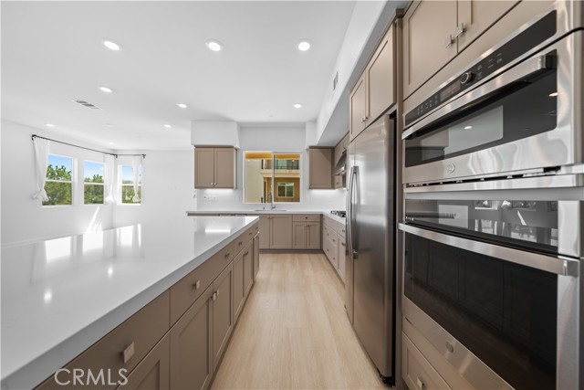 175 Baluster, Irvine CA: https://media.crmls.org/medias/53a473ec-1cb3-4a3b-b7ce-1628ca95eaaf.jpg