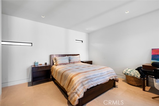 Detail Gallery Image 20 of 32 For 1509 E Bay Ave, Newport Beach,  CA 92661 - 4 Beds | 4/1 Baths