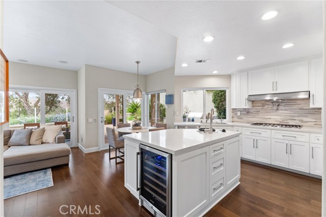 10 Sitges, Laguna Niguel CA: https://media.crmls.org/medias/53a4d171-436d-4fd8-be92-2870d67ab24d.jpg