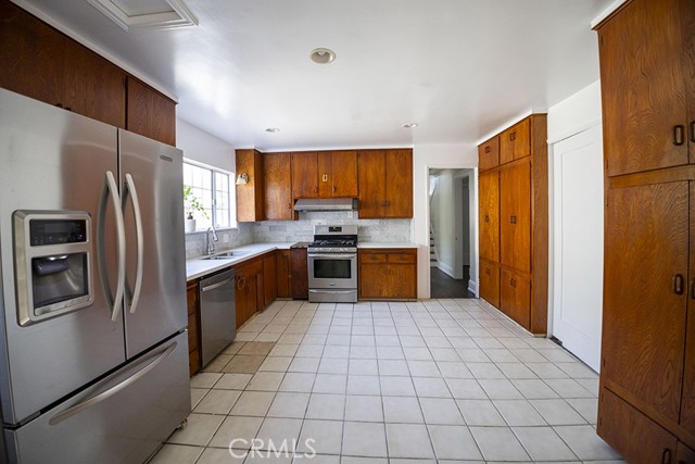 Detail Gallery Image 7 of 34 For 11343 Missouri Ave, Los Angeles,  CA 90025 - 4 Beds | 3 Baths