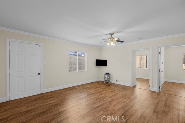 Detail Gallery Image 29 of 43 For 18621 Bryant St, Northridge,  CA 91324 - 4 Beds | 2 Baths