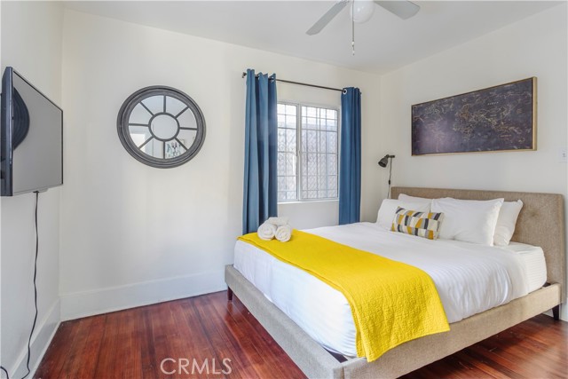 Detail Gallery Image 13 of 16 For 5124 De Longpre Ave #3/4,  Los Angeles,  CA 90027 - 2 Beds | 1 Baths