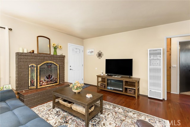 Detail Gallery Image 7 of 24 For 1282 N California, Beaumont,  CA 92223 - 2 Beds | 1 Baths