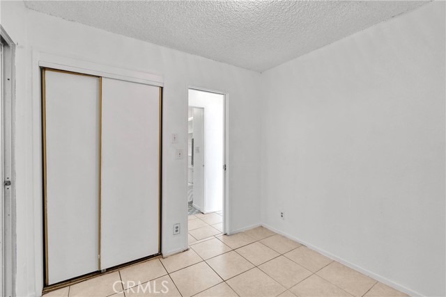 470 E Home Street, Long Beach CA: https://media.crmls.org/medias/53a7a9cf-ed6d-4554-8201-cd454445933d.jpg