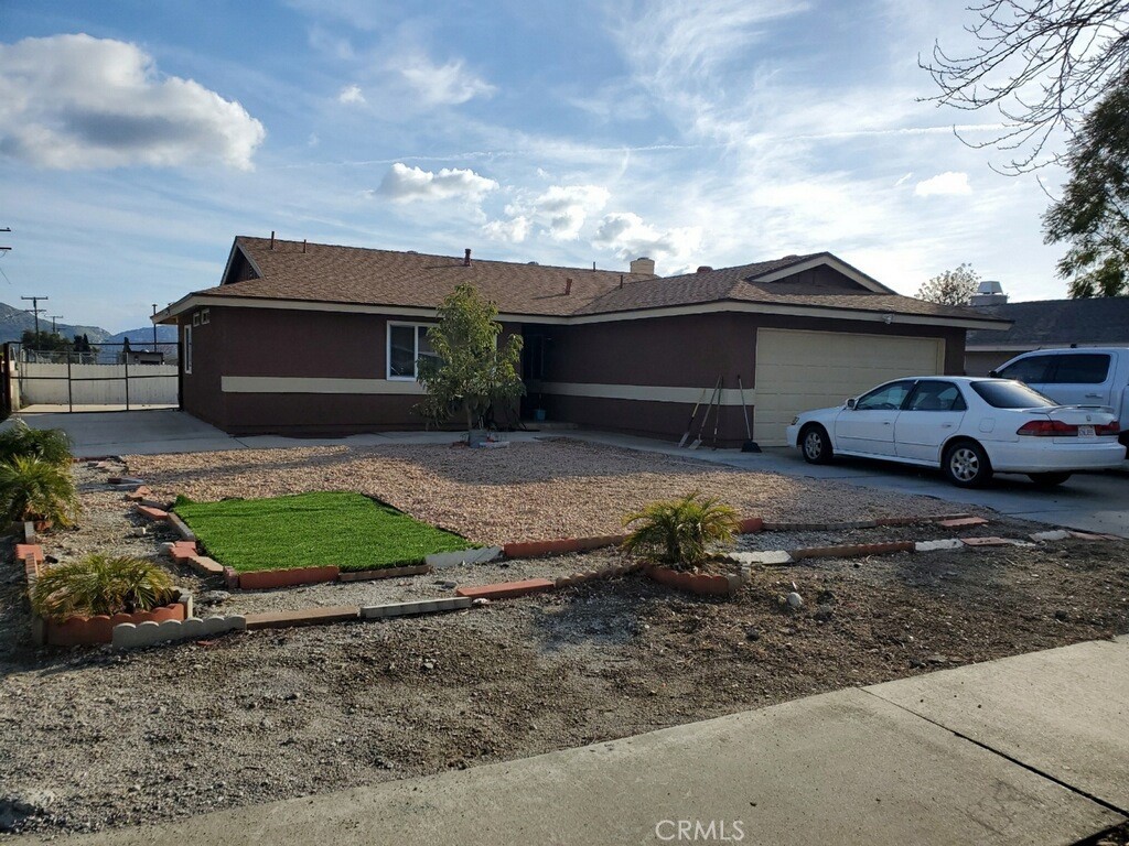 16295 FONTLEE Court, Fontana, CA 92335