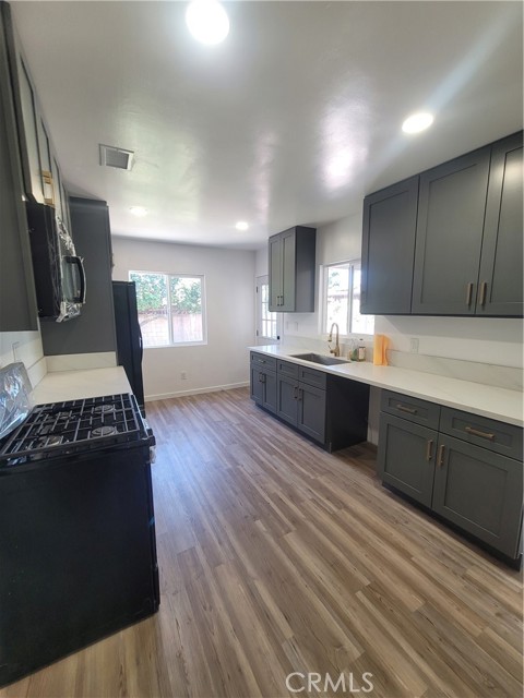 Detail Gallery Image 7 of 21 For 8339 Manzanar Ave, Pico Rivera,  CA 90660 - 3 Beds | 2 Baths