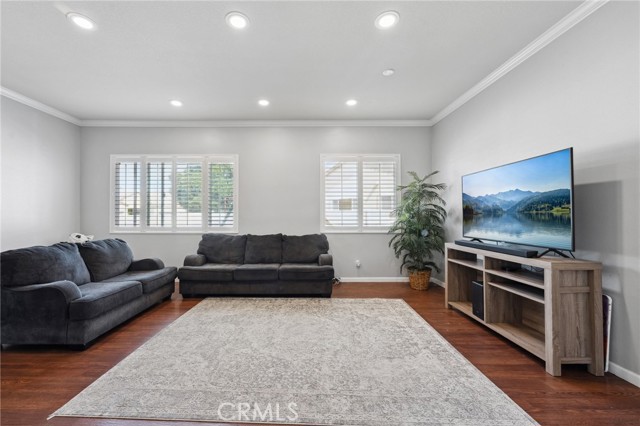 10237 Cotoneaster Street, Apple Valley CA: https://media.crmls.org/medias/53a85f71-548e-46e1-bb7e-4ac5cbbc2699.jpg