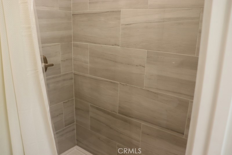 https://media.crmls.org/medias/53a897f5-a164-4ec4-adce-f9fa1284d65b.jpg?preset=X-Large
