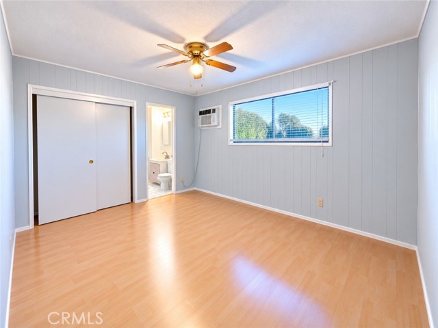 10883 Vinedale photo 20