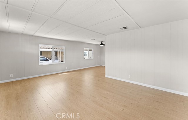 Detail Gallery Image 14 of 32 For 200 W San Bernardino Ave #19,  Rialto,  CA 92376 - 2 Beds | 2 Baths