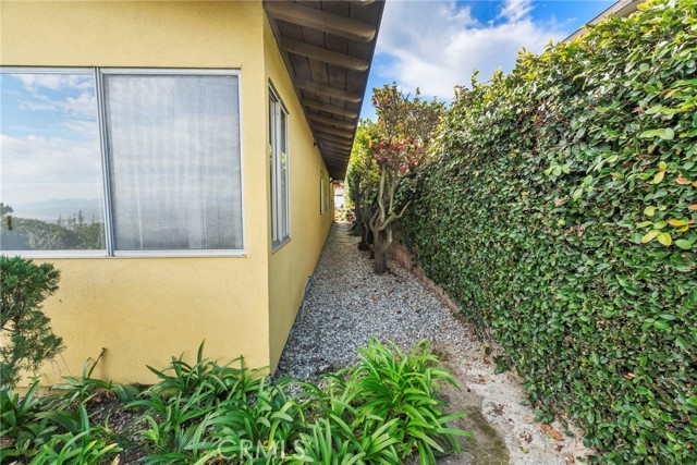 Detail Gallery Image 18 of 26 For 27850 Longhill, Rancho Palos Verdes,  CA 90275 - 4 Beds | 2/1 Baths