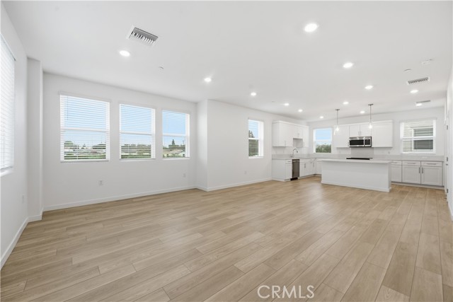 Detail Gallery Image 21 of 55 For 9335 via Azul, Pico Rivera,  CA 90660 - 3 Beds | 3 Baths