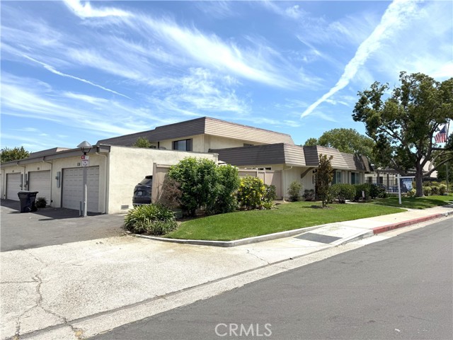 Detail Gallery Image 2 of 18 For 9674 Paseo De Oro, Cypress,  CA 90630 - 3 Beds | 2 Baths