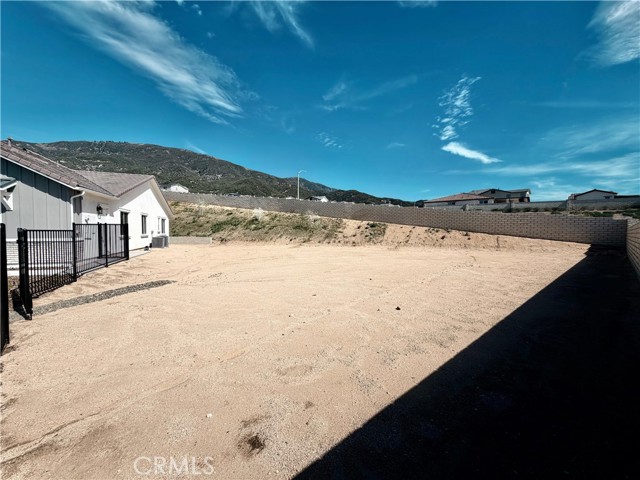 7051 Hurley Court, San Bernardino CA: https://media.crmls.org/medias/53ad8c7f-8dff-4c6d-b587-6e6b6af306b7.jpg