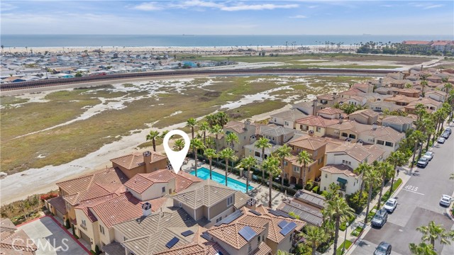 8356 Noelle Drive, Huntington Beach CA: https://media.crmls.org/medias/53adb4a0-ff9a-4215-a331-e63c71dbb159.jpg