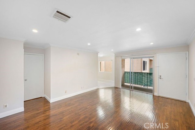 Detail Gallery Image 14 of 24 For 121 Sinclair Ave #206,  Glendale,  CA 91206 - 2 Beds | 2 Baths