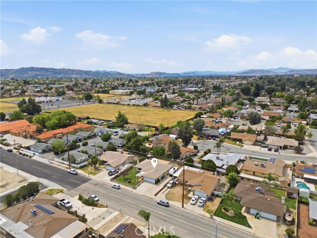 Detail Gallery Image 29 of 31 For 217 N Hemet, Hemet,  CA 92544 - 3 Beds | 2 Baths