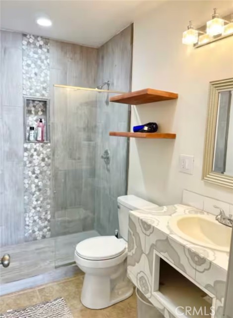 4846 W Avenue L10, Quartz Hill CA: https://media.crmls.org/medias/53ae47fb-f7a0-41d6-8b5d-e5ba943a68e7.jpg