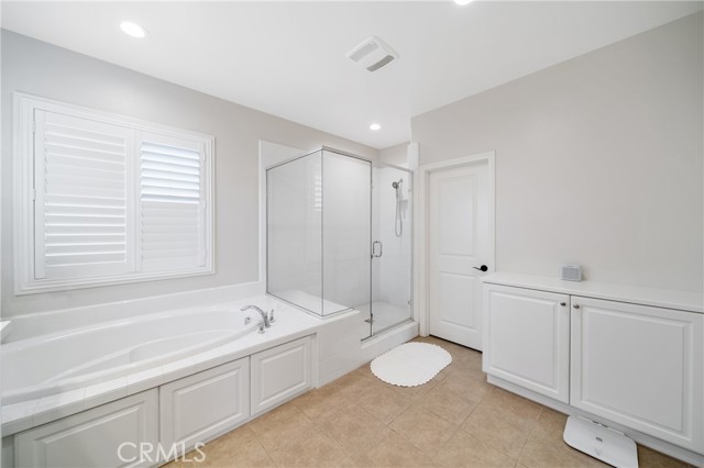 Image 20 of 47 For 323 La Ventana Drive