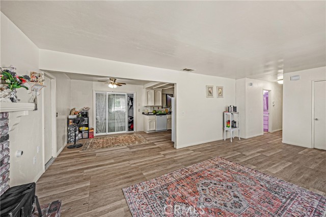 Detail Gallery Image 8 of 28 For 11865 Pecos Rd, Apple Valley,  CA 92308 - 3 Beds | 2 Baths