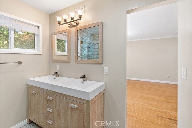4 Bed Home for Sale in Encino, California