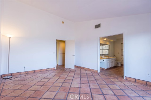 Detail Gallery Image 19 of 35 For 5974 Maury Ave, Woodland Hills,  CA 91367 - 3 Beds | 2 Baths