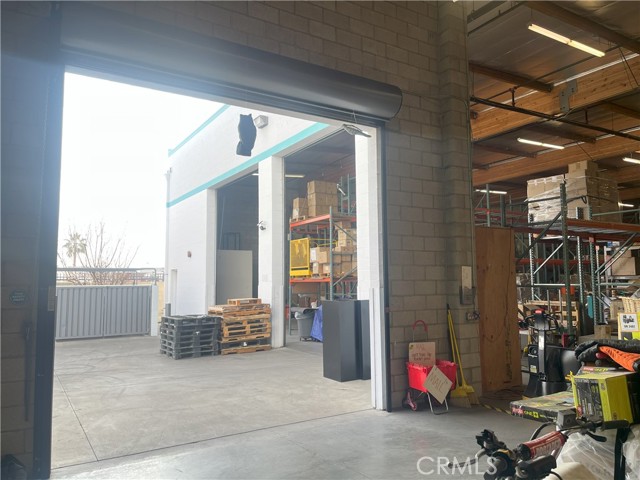 14832 Arrow, Baldwin Park, California 91706, ,Commercial Lease,For Rent,14832 Arrow,CRAR25022466