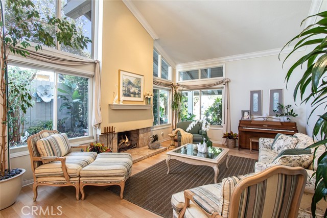 22435 Silver Spur, Lake Forest CA: https://media.crmls.org/medias/53b203d1-9fc7-4339-9d11-ab5cc70cf052.jpg