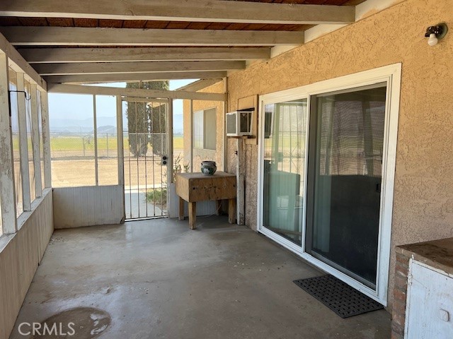 28900 Reservoir Avenue, Nuevo CA: https://media.crmls.org/medias/53b24a76-0bda-4b83-b16c-e1b67c254f4b.jpg