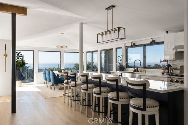 Detail Gallery Image 9 of 51 For 126 Avenida Trieste, San Clemente,  CA 92672 - 4 Beds | 4/1 Baths