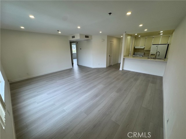 Detail Gallery Image 5 of 20 For 2616 Canada #308,  Glendale,  CA 91208 - 2 Beds | 2 Baths