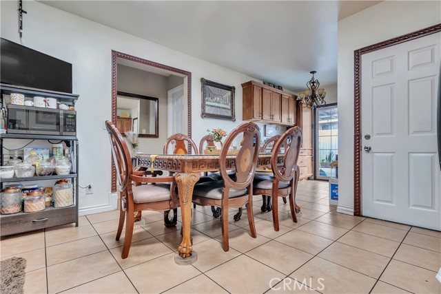 5231 1/2 Clara Street, Cudahy CA: https://media.crmls.org/medias/53b3d21c-6007-49de-81db-d9dd52a3eab5.jpg