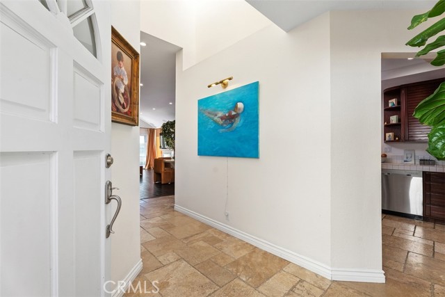 Detail Gallery Image 8 of 46 For 24 Cormorant, Newport Beach,  CA 92660 - 2 Beds | 2 Baths