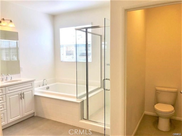 Detail Gallery Image 21 of 28 For 125 Fixie, Irvine,  CA 92618 - 3 Beds | 3 Baths