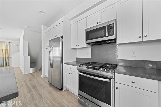 Detail Gallery Image 17 of 33 For 143 Frame, Irvine,  CA 92618 - 3 Beds | 3/1 Baths