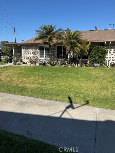 1540 Northwood Rd. 11-270L, Seal Beach CA: https://media.crmls.org/medias/53b8951f-c83d-4556-b35c-105bad223e14.jpg