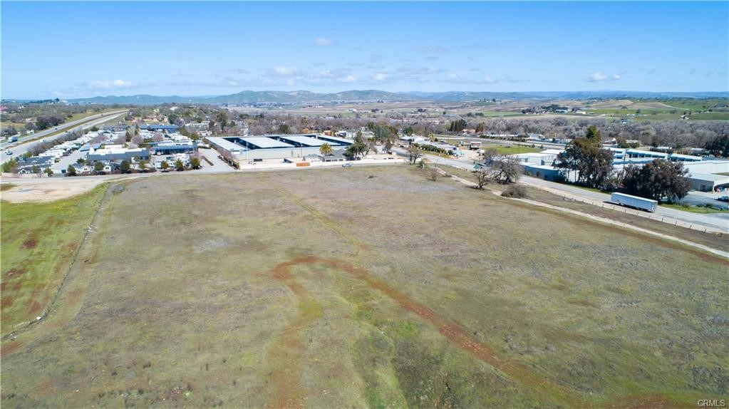 Detail Gallery Image 7 of 11 For 6229 Monterey Rd, Paso Robles,  CA 93446 - – Beds | – Baths