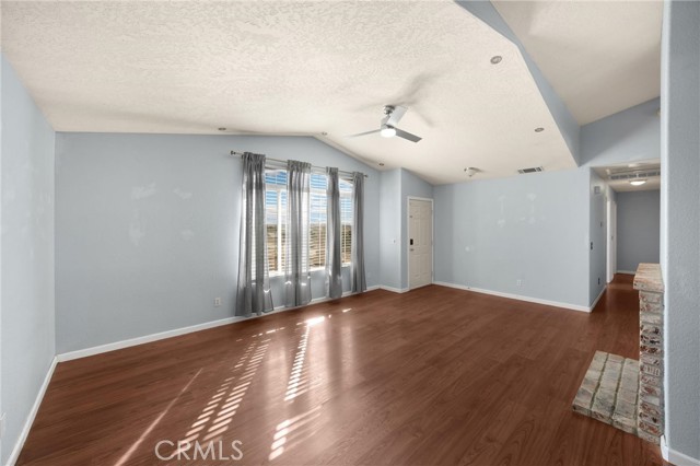 Detail Gallery Image 44 of 52 For 13554 2nd Ave, Victorville,  CA 92395 - 4 Beds | 2 Baths