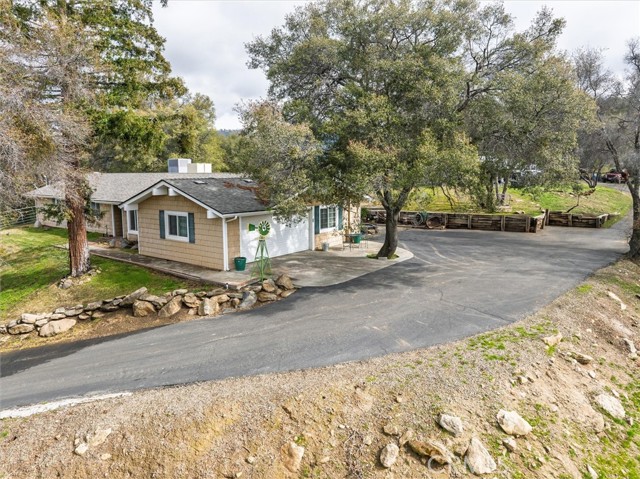 Details for 36515 Wells Road, Coarsegold, CA 93614