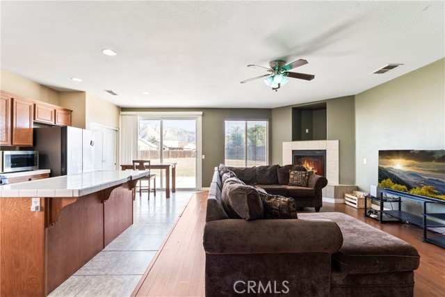 Detail Gallery Image 7 of 26 For 1027 Shady Ct, San Jacinto,  CA 92582 - 4 Beds | 2 Baths