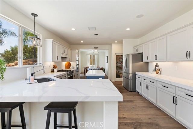 8581 Camino Limon Road, Corona CA: https://media.crmls.org/medias/53bc86da-05ef-41fb-8ec4-90bc57bd57b8.jpg