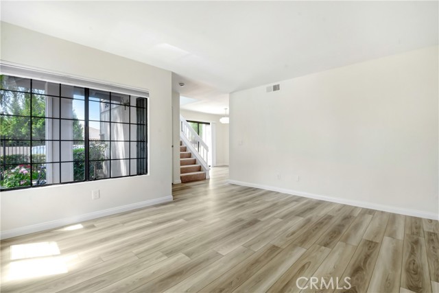 863 W 34th Street, Long Beach CA: https://media.crmls.org/medias/53bd1304-be65-4fea-b69d-2c38a02ca0ea.jpg