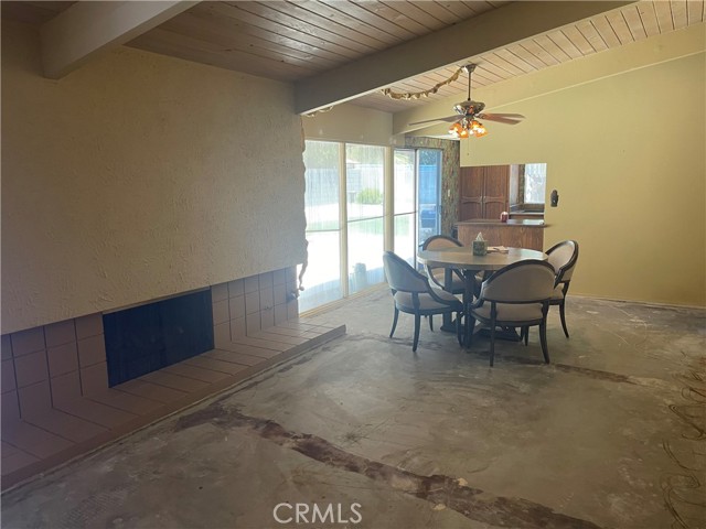2605 N Kitty Hawk Drive, Palm Springs CA: https://media.crmls.org/medias/53bd1c59-575a-4e96-b82f-de280e78696d.jpg