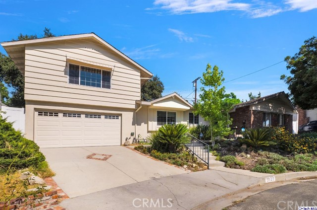 3825 Los Amigos Street, La Crescenta CA: https://media.crmls.org/medias/53bd1e80-7597-448e-ac19-634e43b26fea.jpg