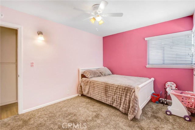 35710 Avenue H, Yucaipa CA: https://media.crmls.org/medias/53bda084-3f02-455d-ac5e-ab425d192194.jpg